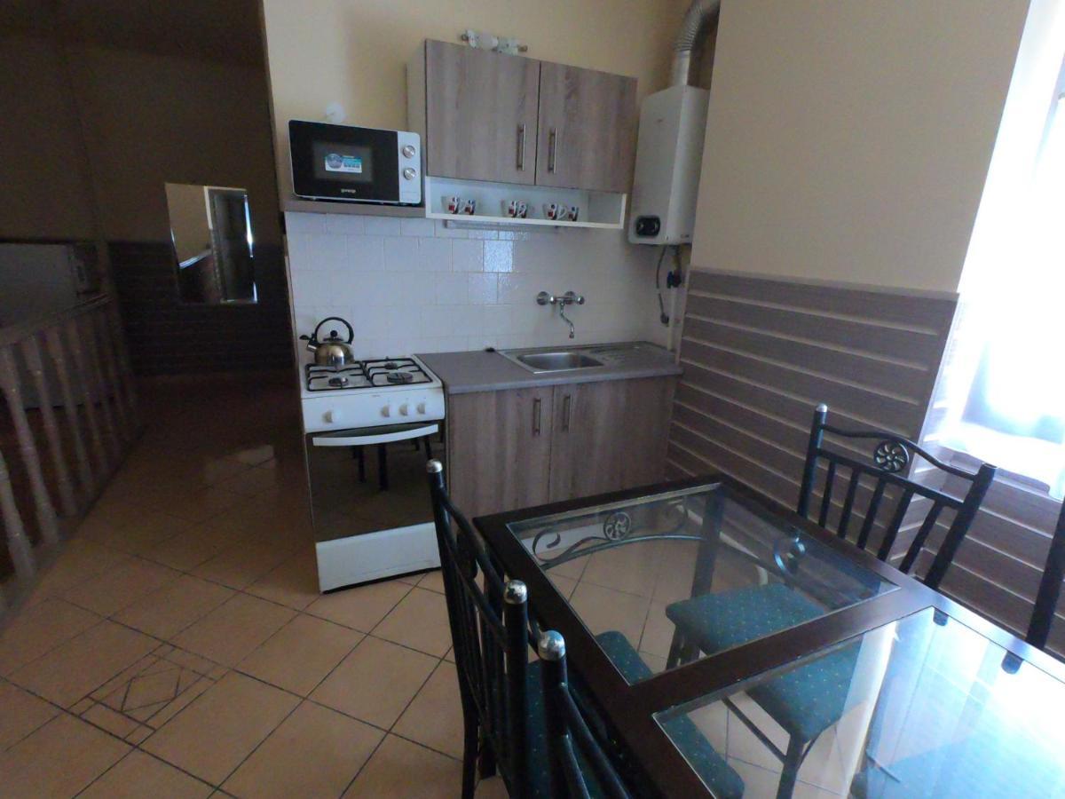 Dami Apartman Hajduszoboszlo Bagian luar foto